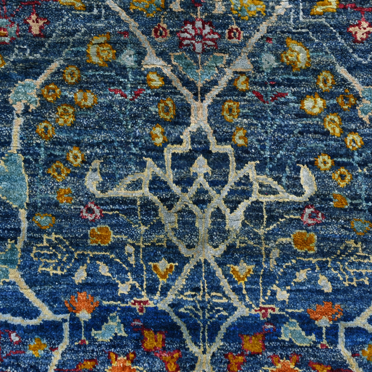 Midnight Blue Medallion Trellis Rug 154 × 244 cm