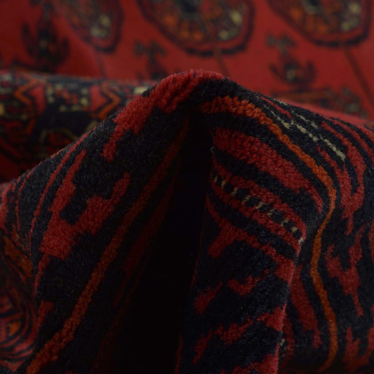 Handmade Wool Oriental Bokhara Area Rug 84x113in (ID 9223)