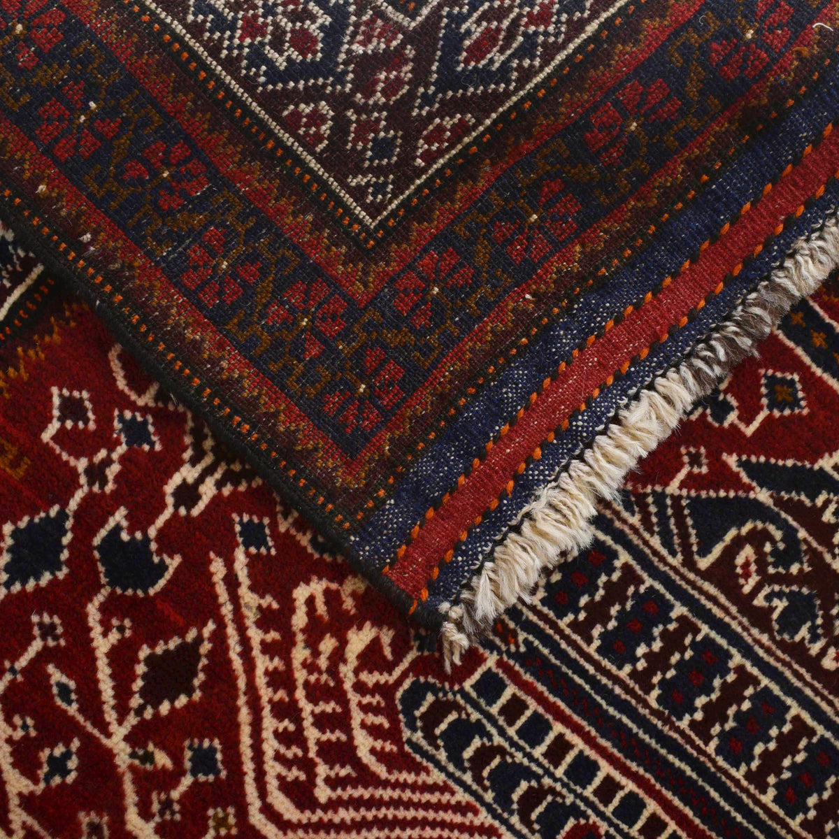 Fine Quality Prayer Rug 3' 4" x 4' 11" (ft) - No. W35910