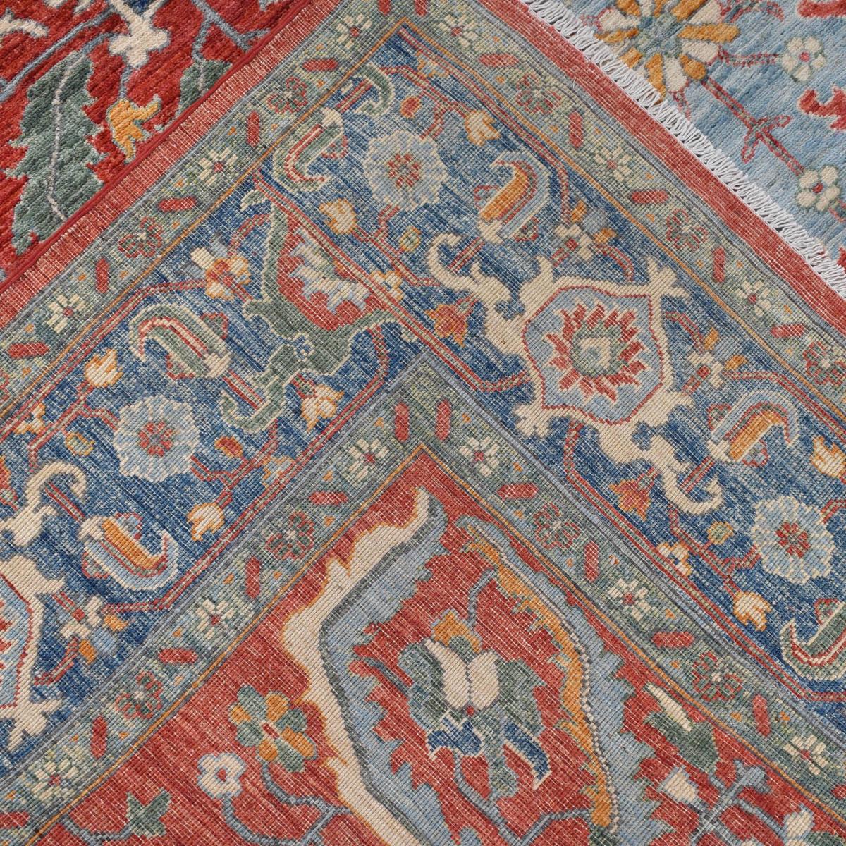 Handmade Heriz Oriental Wool Area Rug 250x303 cm (ID B20010)