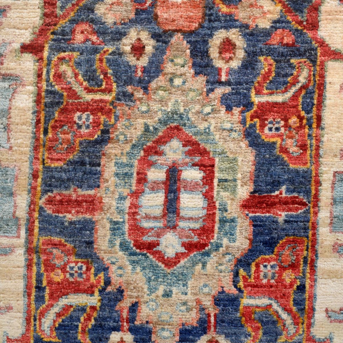 Hand Knotted Heriz Area Rug 245x297 cm (ID R24270)