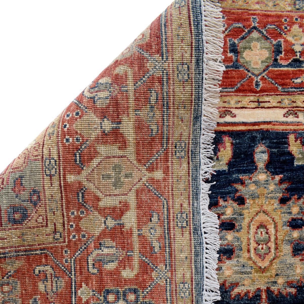 Heriz Handmade Wool Oriental Area Rug 148x193 cm (ID R24290)