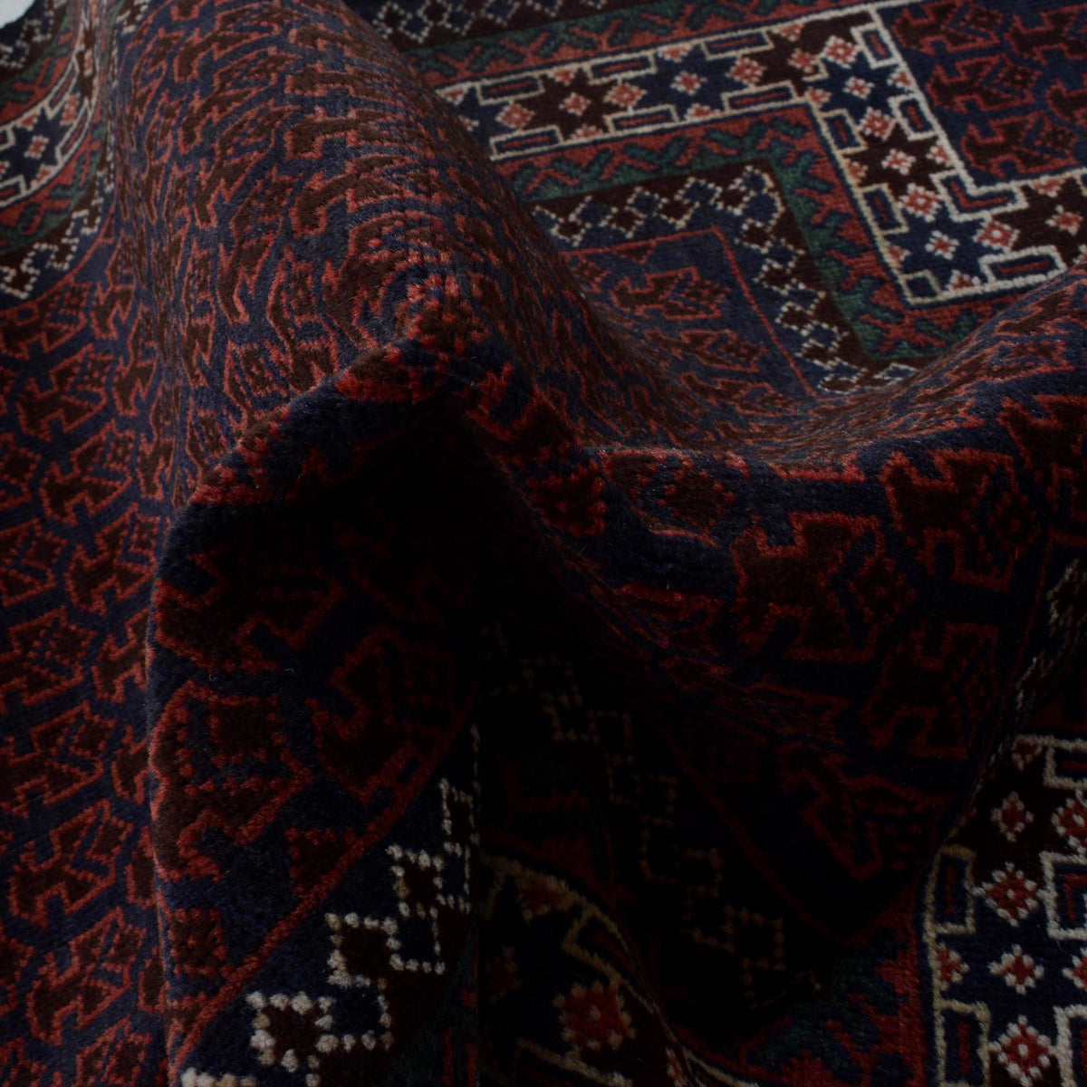 Prayer Mat 2' 11" x 4' 6" (ft) - No. W35905