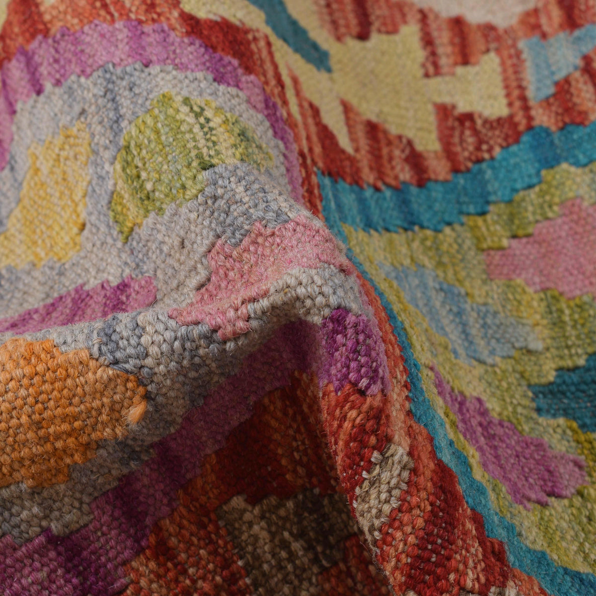 Handmade Vegetable Kilim 5' 10" x 7' 9" (ft) - No. Y31067