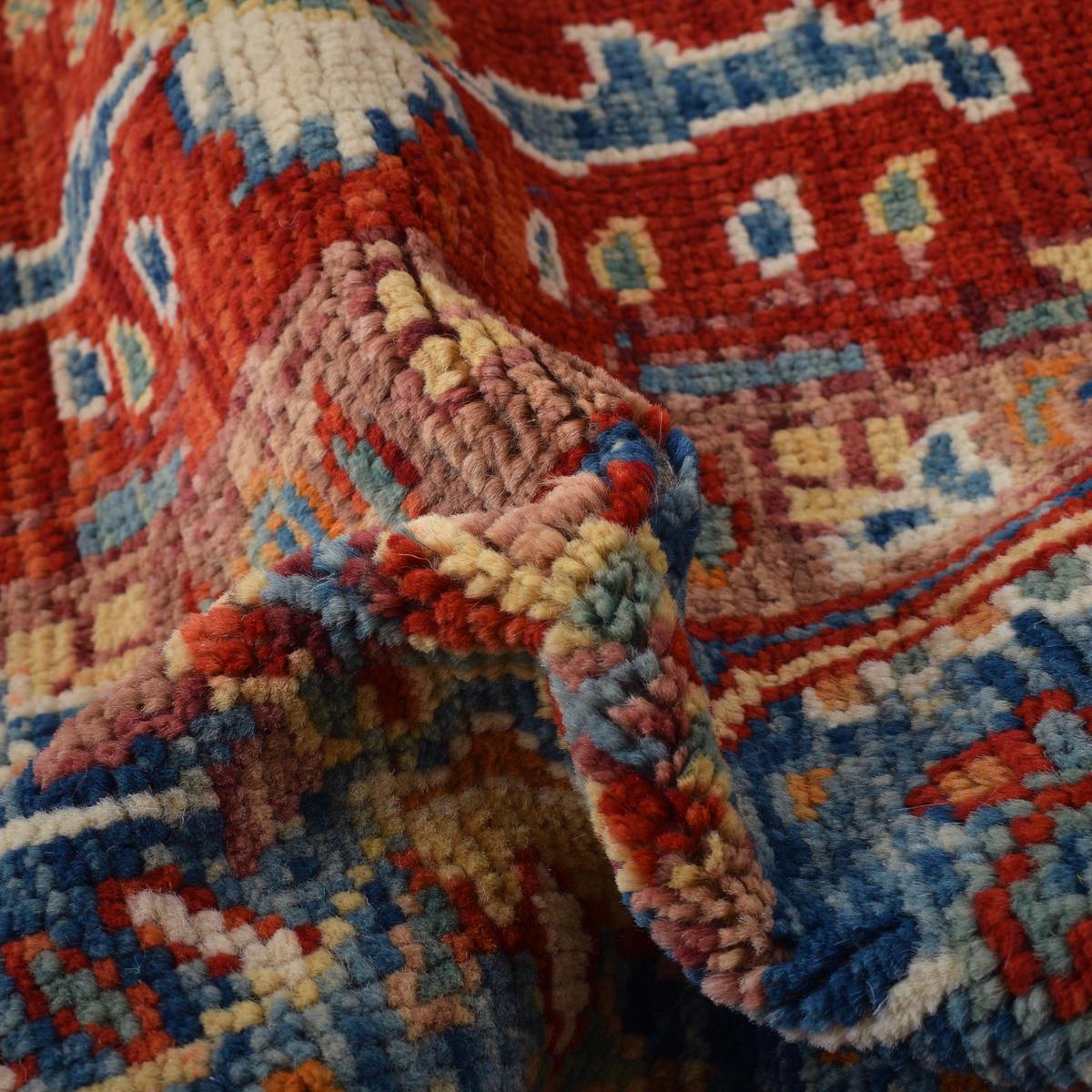 Handmade Heriz Wool Area Rug 202x291 cm (ID Y33038)