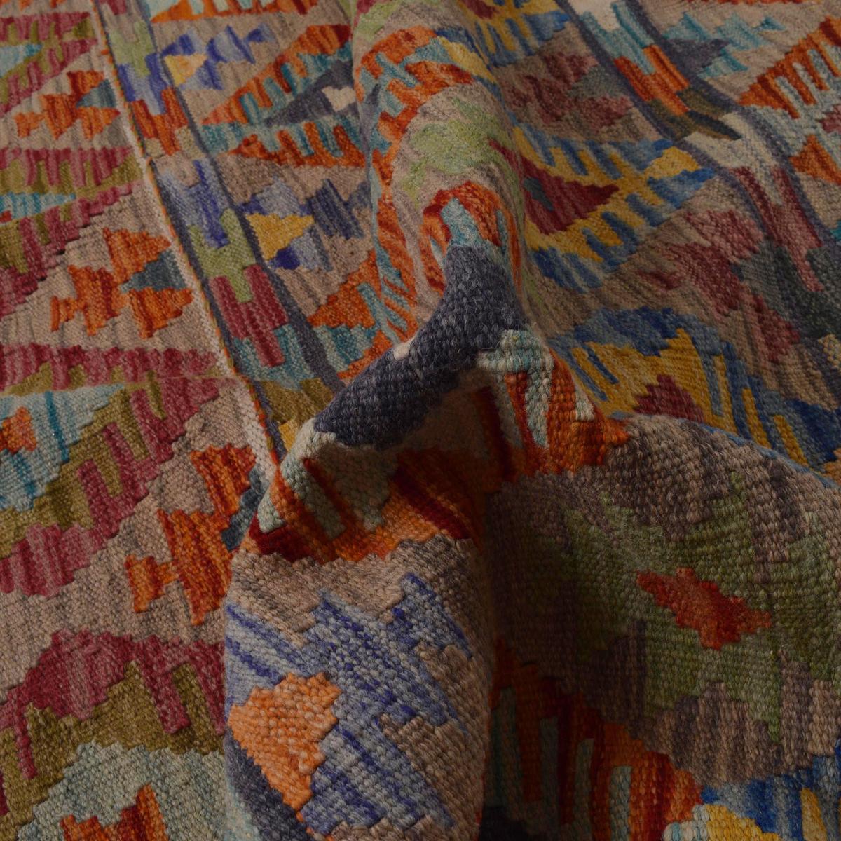 Handmade Vegetable Kelim 5' 9" x 7' 10" (ft) - No. Y35643